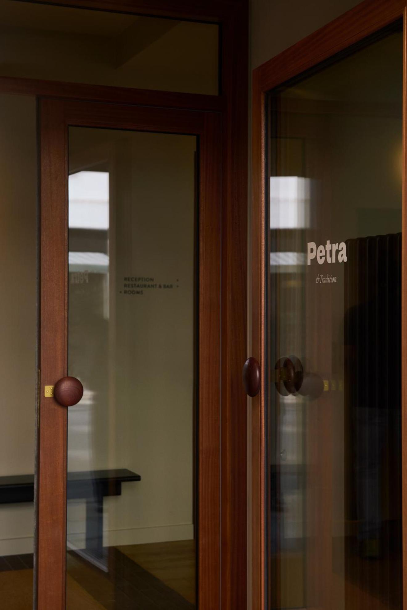 Petra Hotell