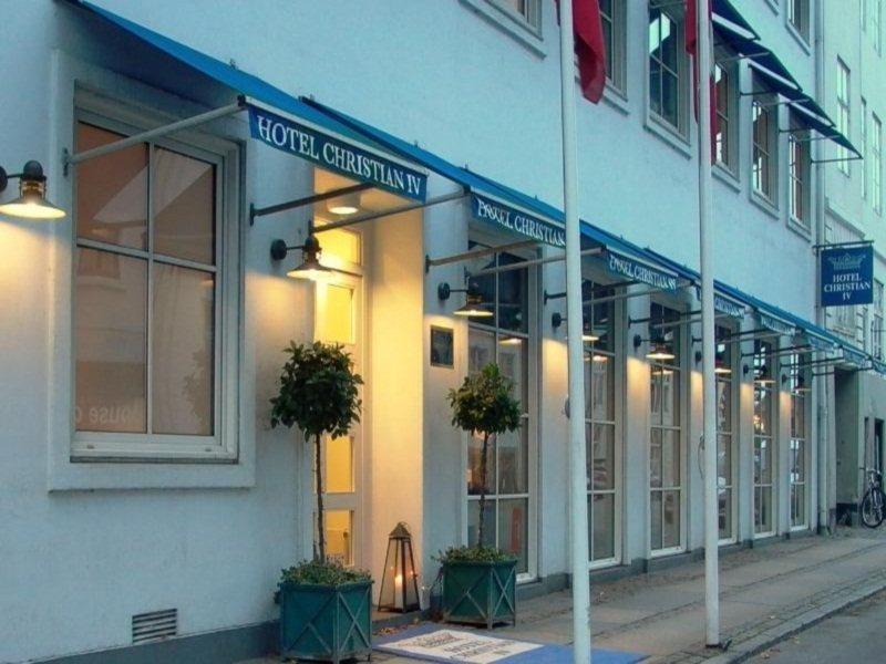 Hotel Petra 3*