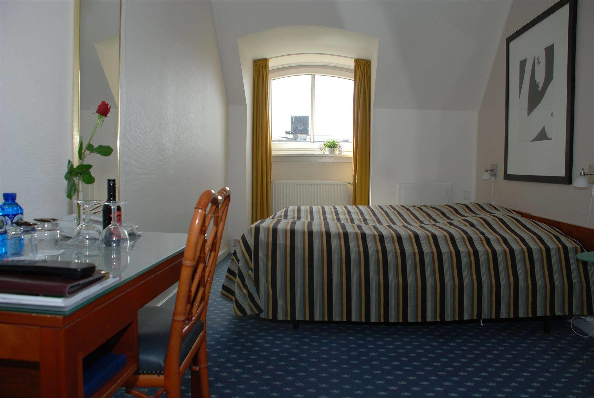 Hotel Petra 3*