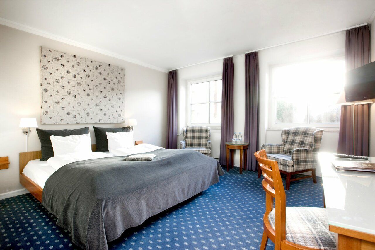 Petra Hotell 4*